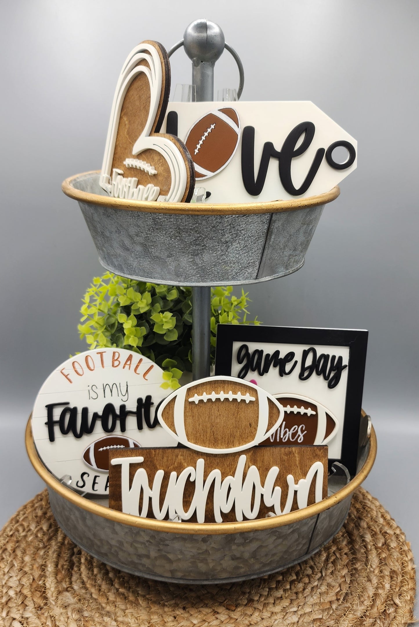 Touchdown Shelf Sitter